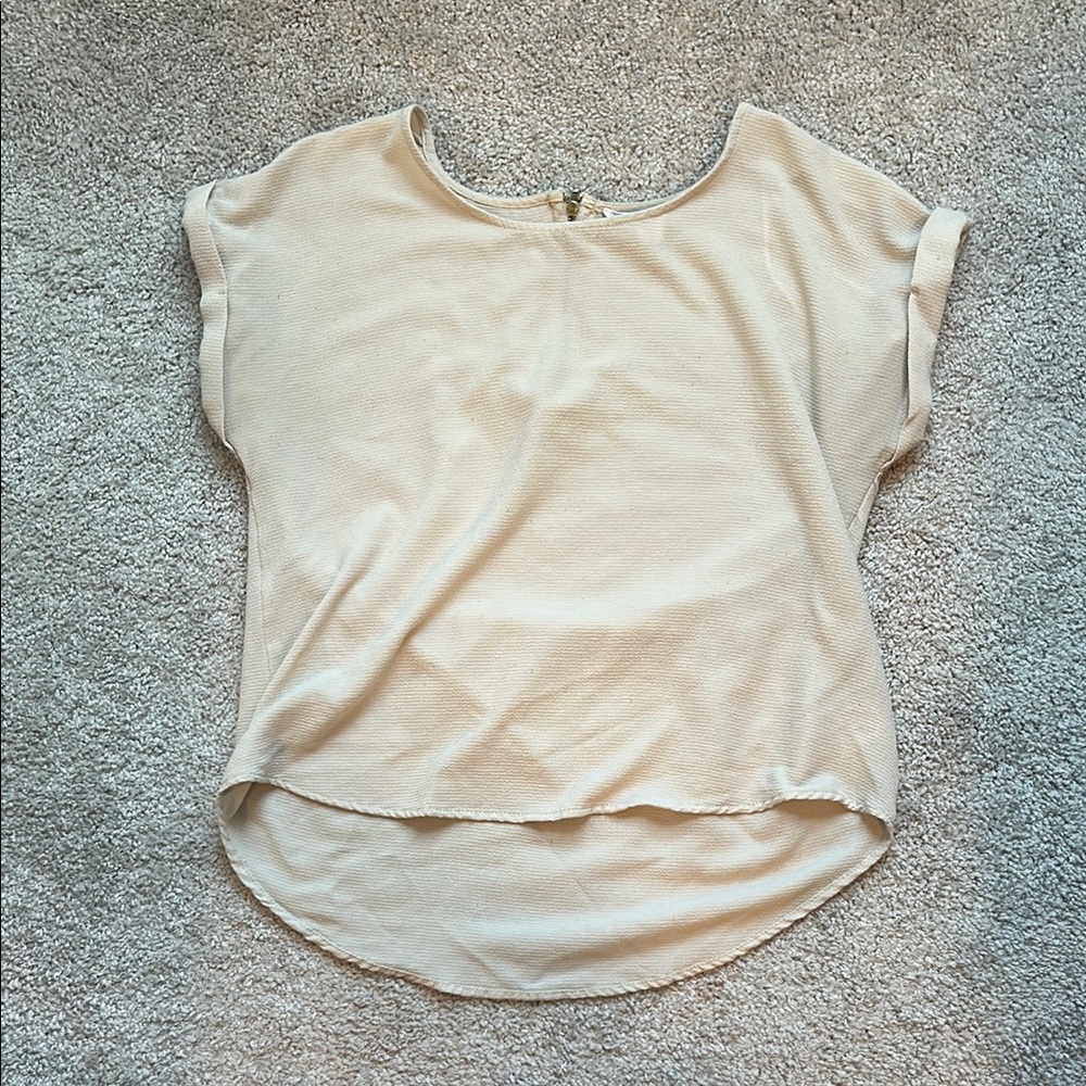 Olive & Oak Cream Short Sleeve Top